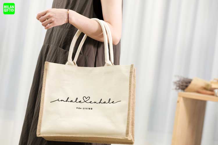 معرفی پارچه مناسب توت بگ