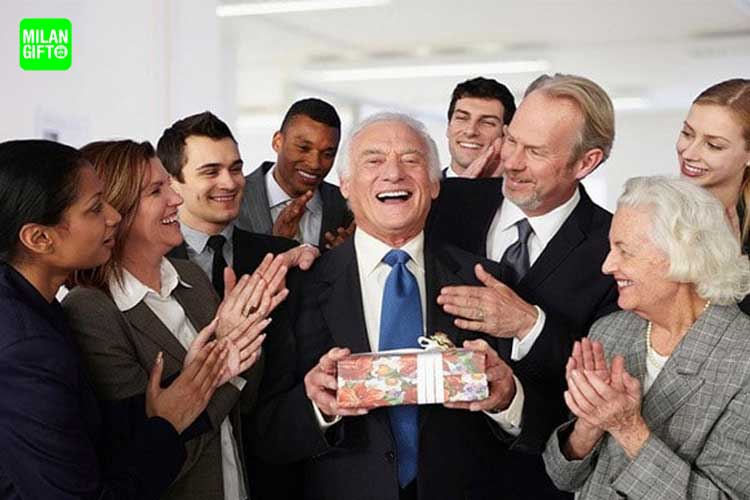 هدیه برای بازنشتگان